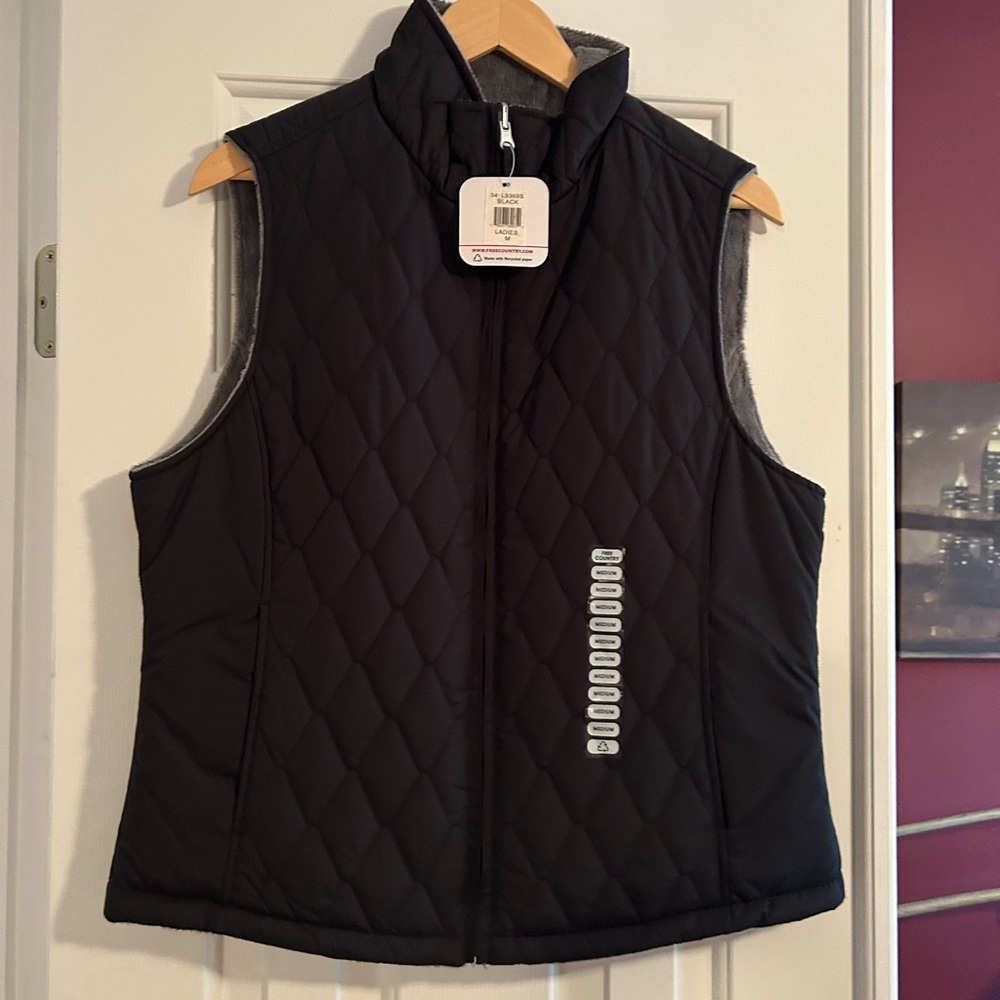Free Country Black Quilted Vest Sporty Design